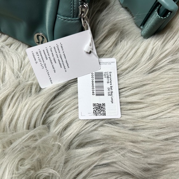 Lululemon everywhere belt bag - Picture 7 of 7